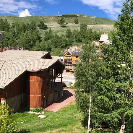 Appartement Au Pied Des Pistes - Parking Gratuit Les Deux Alpes Exterior photo