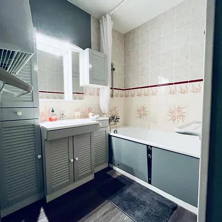 Appartement Au Pied Des Pistes - Parking Gratuit Les Deux Alpes Exterior photo